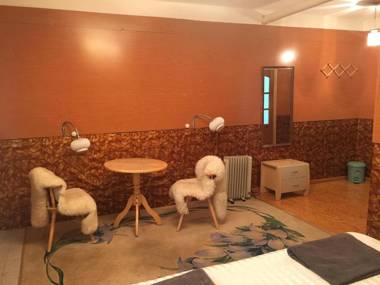 Gana's Guest House and Tours