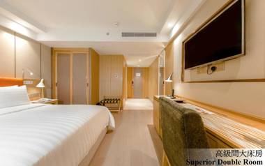 Royal Dragon Hotel