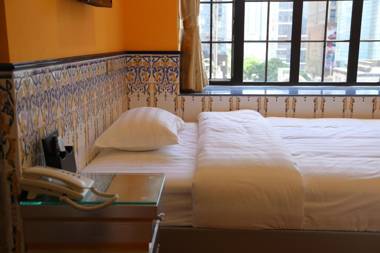 Joyful Family Inn