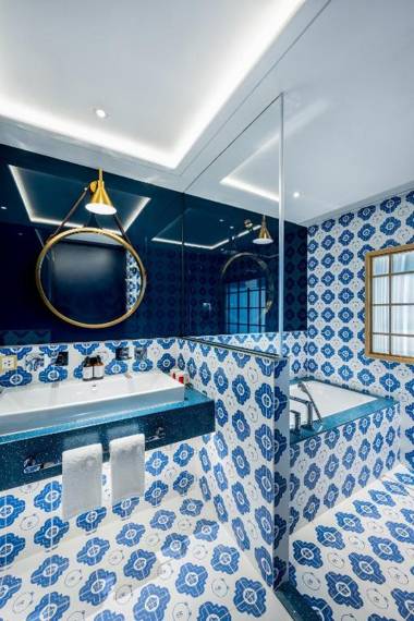 LINE FRIENDS presents CASA DE AMIGO