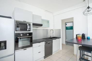 Appartement de 2 chambres a Les Trois Ilets a 50 m de la plage avec vue sur la ville jardin clos et wifi