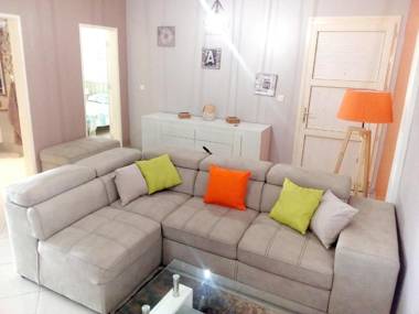 Appartement d'une chambre avec vue sur la ville jacuzzi et jardin clos a Le Vauclin a 2 km de la plage