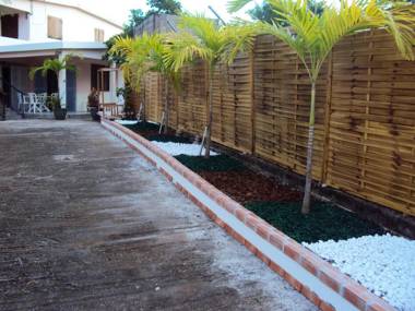 Appartement de 2 chambres avec vue sur la mer jardin clos et wifi a Le Vauclin