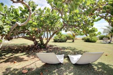 Villa des Raisiniers : piscine vue et accès mer direct spot de kitesurf