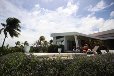 Villa des Raisiniers : piscine vue et accès mer direct spot de kitesurf