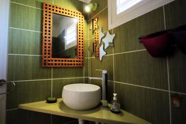 Villa with swimming pool (MQSA27)