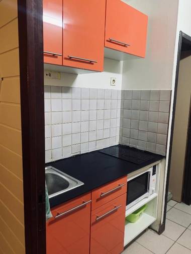 Studio a Sainte Anne a 600 m de la plage avec piscine partagee terrasse amenagee et wifi