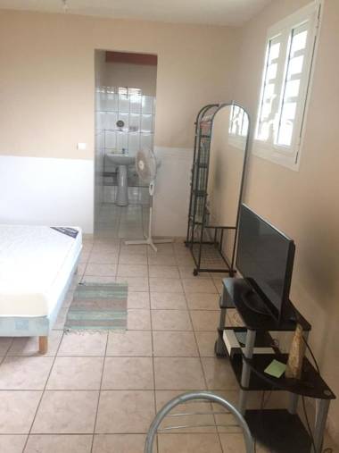 Studio avec jardin clos et wifi a La Trinite a 9 km de la plage