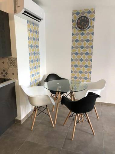 Maison de 2 chambres avec vue sur la mer piscine partagee et jardin clos a La Trinite a 2 km de la plage