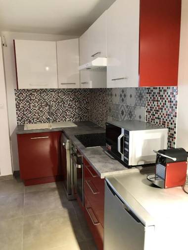 Maison de 2 chambres avec vue sur la mer piscine partagee et jardin clos a La Trinite a 5 km de la plage