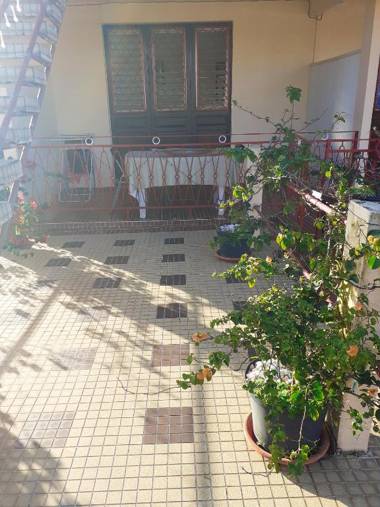 Appartement d'une chambre avec balcon amenage et wifi a Fort de France a 2 km de la plage