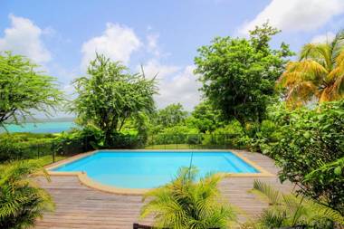 Villa avec piscine et vue mer (MQRO08)