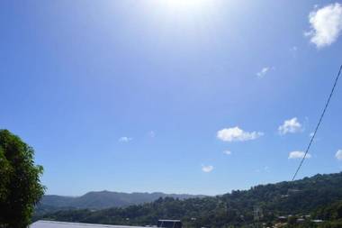 Maison de 2 chambres avec jardin clos et wifi a Riviere Pilote