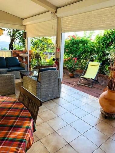 Appartement de 2 chambres avec jardin clos et wifi a Riviere Pilote