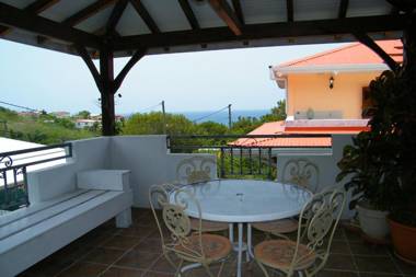 Villa de charme avec piscine MQAA07