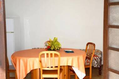 Maison d'une chambre avec terrasse amenagee et wifi a Les Anses d'Arlet a 1 km de la plage