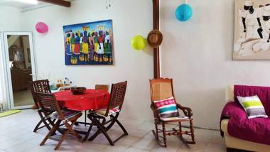 Maison de 2 chambres a Saint Pierre a 5 m de la plage avec vue sur la mer terrasse amenagee et wifi