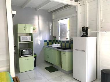 Appartement d'une chambre a Le Carbet a 1 m de la plage avec vue sur la mer jardin clos et wifi