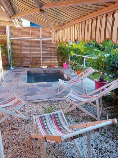 Appartement de 2 chambres avec jardin amenage et wifi a Sainte Luce a 5 km de la plage