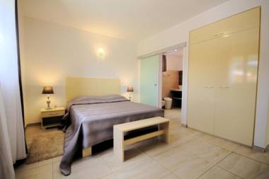 Modern villa closed to the beach (MQSL16)