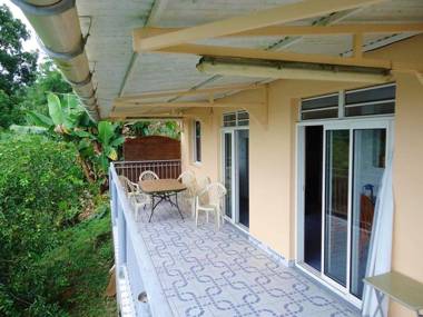 Appartement de 2 chambres avec vue sur la mer piscine partagee et terrasse amenagee a Sainte Luce a 4 km de la plage