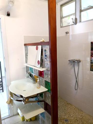 Appartement d'une chambre avec piscine partagee jardin clos et wifi a Le lamentin a 9 km de la plage