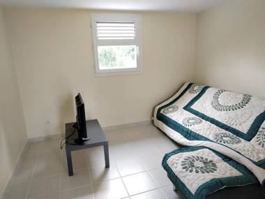 Studio avec jardin clos et wifi a Le Lamentin a 5 km de la plage