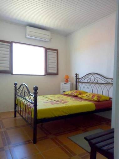 Maison de 2 chambres avec vue sur la mer jardin amenage et wifi a Le Francois a 8 km de la plage