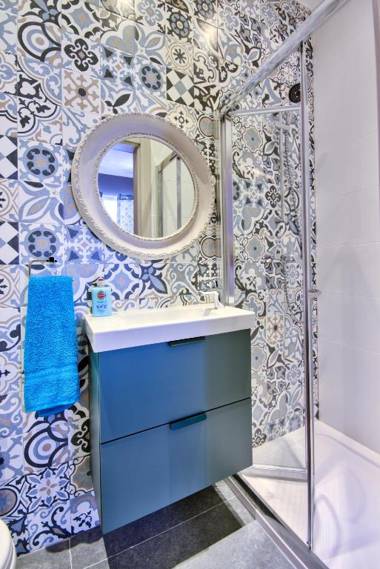 Amazing 4-bedroom Sliema Town House with Jacuzzi