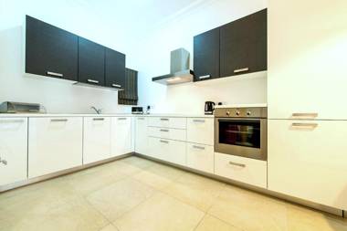 Luxury Apartment with Pool