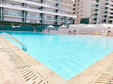 Gorgeous Apartment with Terrace in Fort Cambridge Pool
