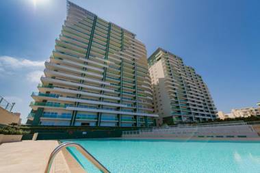 Luxury Apartment with Pool and Terrace Top Location