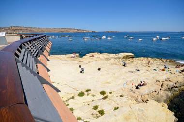 GetawaysMalta - Seashells 1-bedroom Apartment in a great location in Bugibba