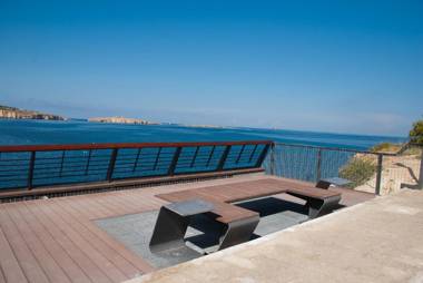 GetawaysMalta - Seashells 1-bedroom Apartment in a great location in Bugibba