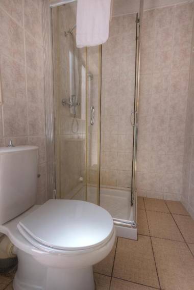 Green Grove Guest House