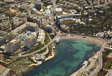 Spinola Bay top floor seafront 3 bedroom Apartment with panoramic sea views - by Getawaysmalta