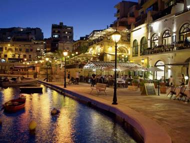 Spinola Bay top floor seafront 3 bedroom Apartment with panoramic sea views - by Getawaysmalta