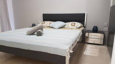 Spinola Seafront Apartment