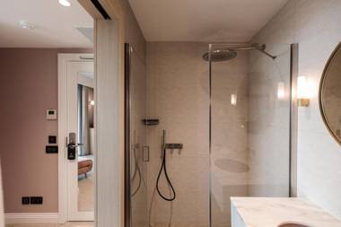 123 MAINSTREET boutique hotel