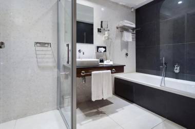 The George Urban Boutique Hotel