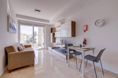 Modern 1BR Apartment in central St Julian's