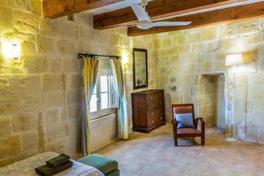 Karmnu Holiday Farmhouse