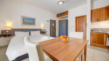 AX Sunny Coast Resort & Spa