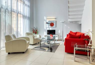 Duplex Luxury Apartment in Portomaso with Pool