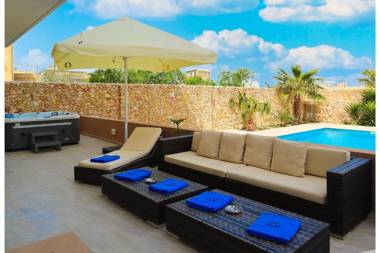 Hygge Home Gozo With Shared Pool
