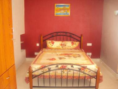 Chetty Tourist Residence