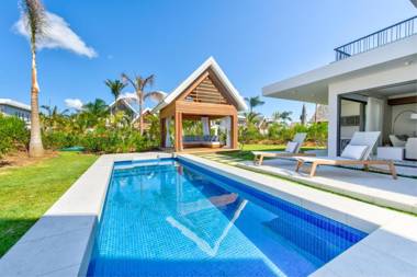 Mont Choisy Le Parc by Pam Golding Luxury Rentals