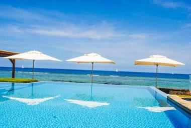 Leora Beach Luxury Suite by Dream Escapes