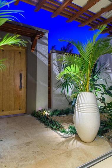 Clos du Littoral by Evaco