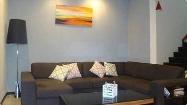 Althea's nice comfy 4 BR townhouse with pool in Grand Bay- AH 1